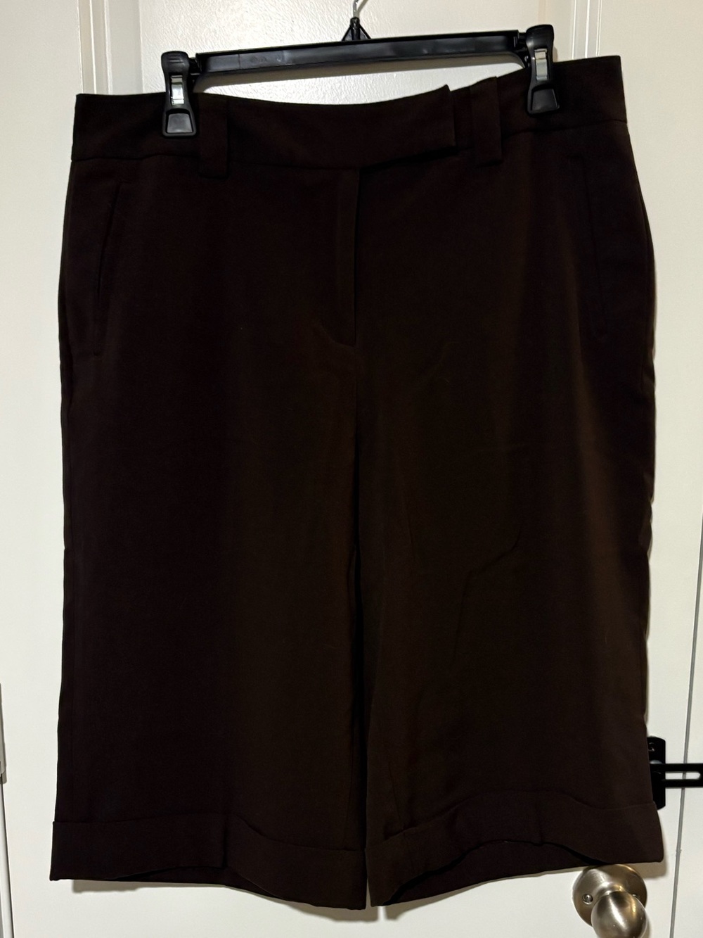 La Vita Brown Cuffed Bermuda Dress Shorts Size 12